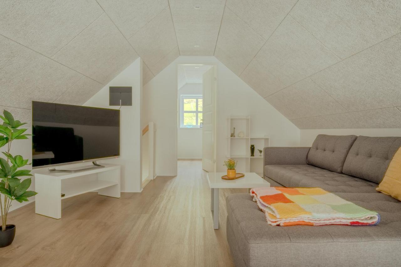 Dahlastova / Stunning Boathouse / Bay View / 3Br Hvalvik Exteriör bild